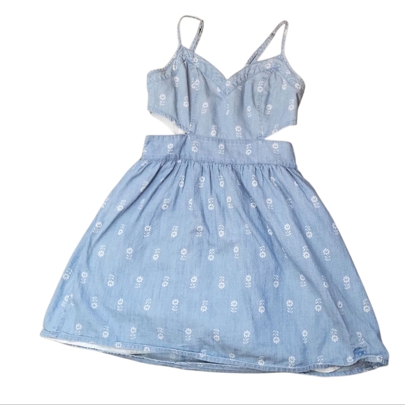 Abercrombie & Fitch Floral Dress Cut Out Denim Dress - Picture 4 of 5